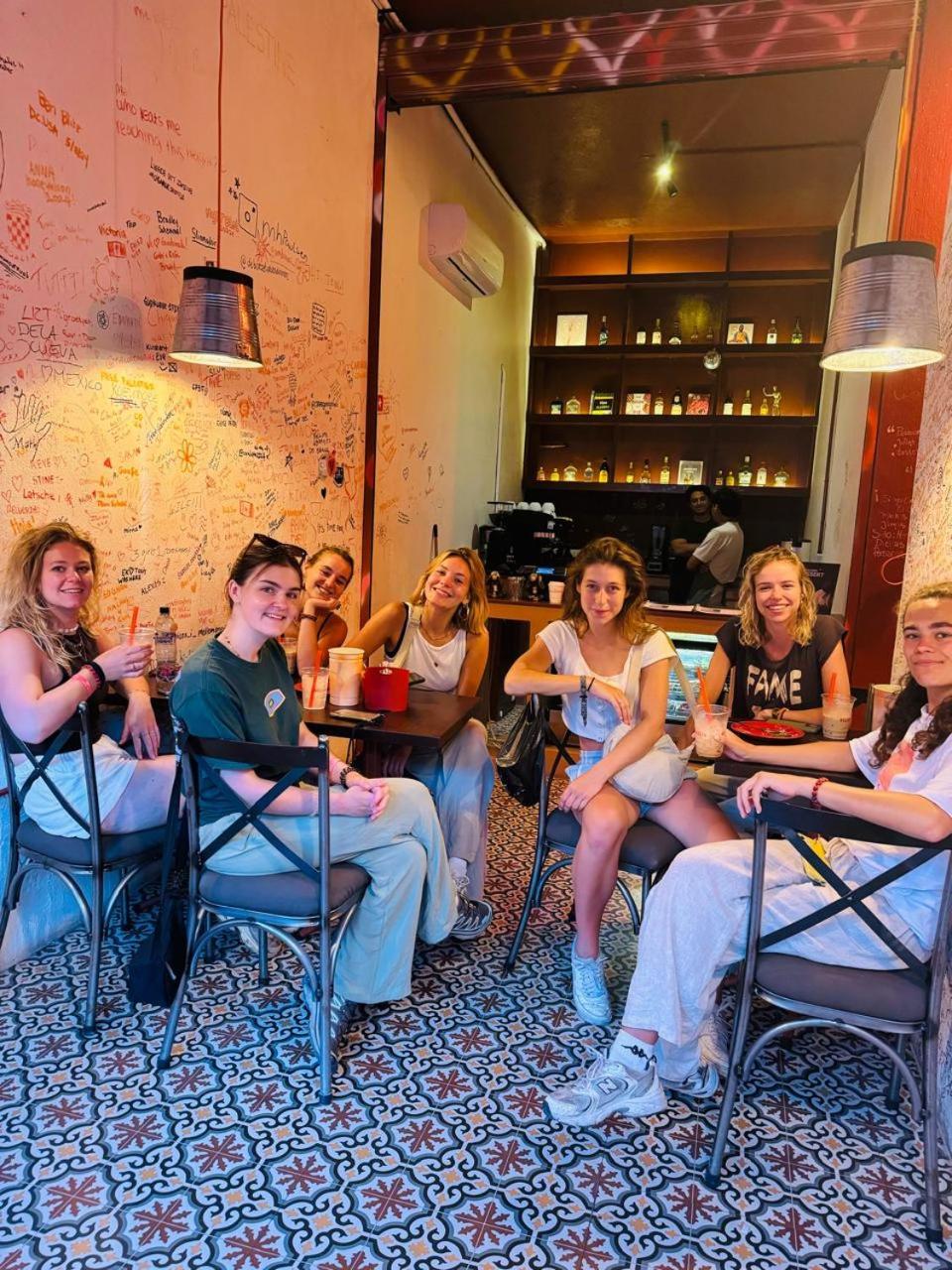 Macarena Hostel Flores Εξωτερικό φωτογραφία